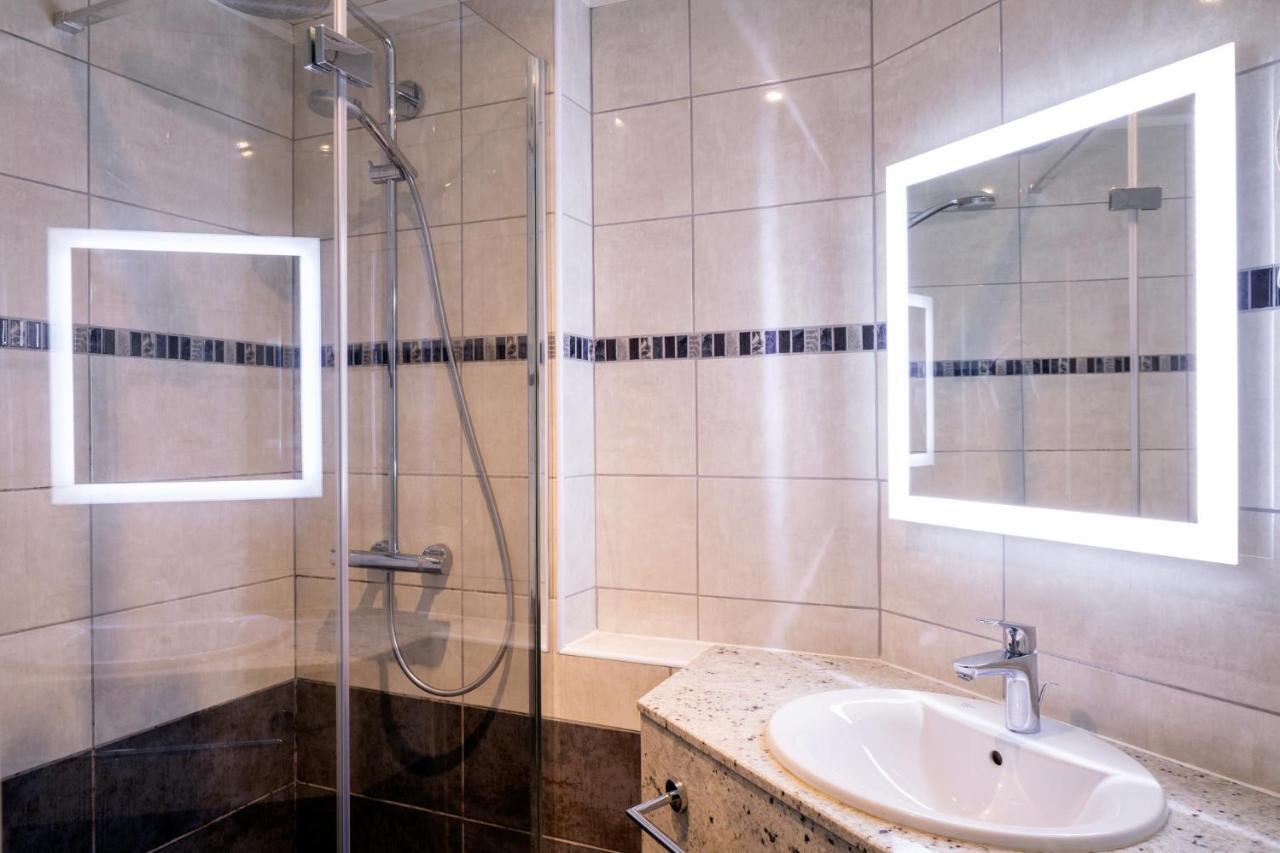 Hotel Du Commerce Spa サン・ゴーダンス エクステリア 写真